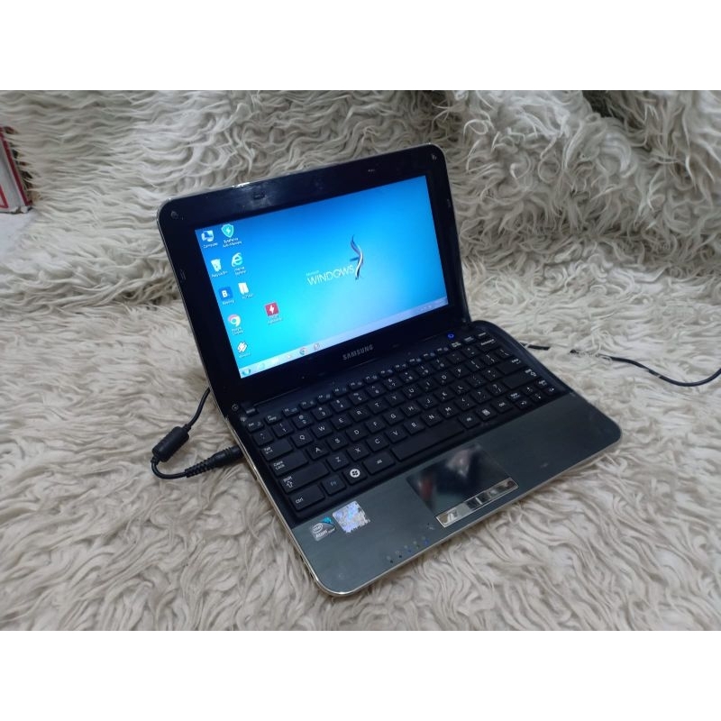 Laptop Samsung NF208
