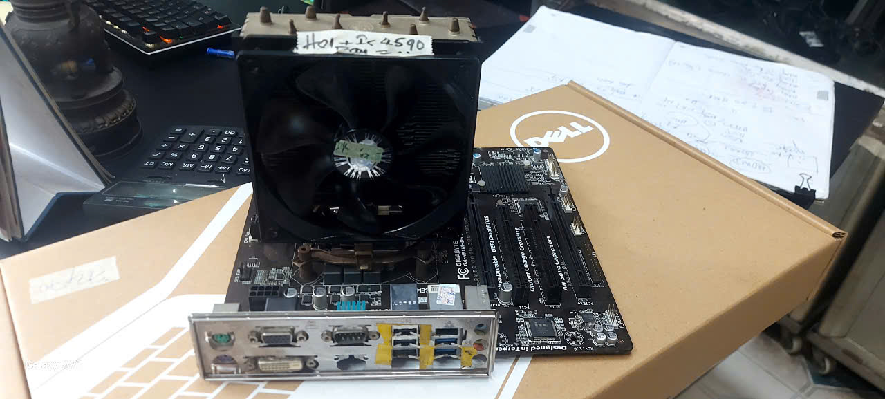 Main Gigabyte GA-H81M +Cpu I5-4590